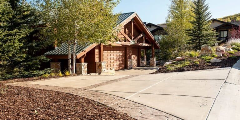 deck builder park city front of house 1536x1025